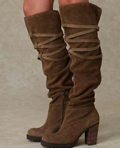 NEW Apepazza New Orleans Suede Boots - Size 8.5